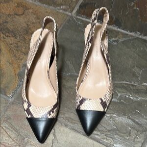 Banana Republic Women's Snakeskin look Slingback Heels EUC